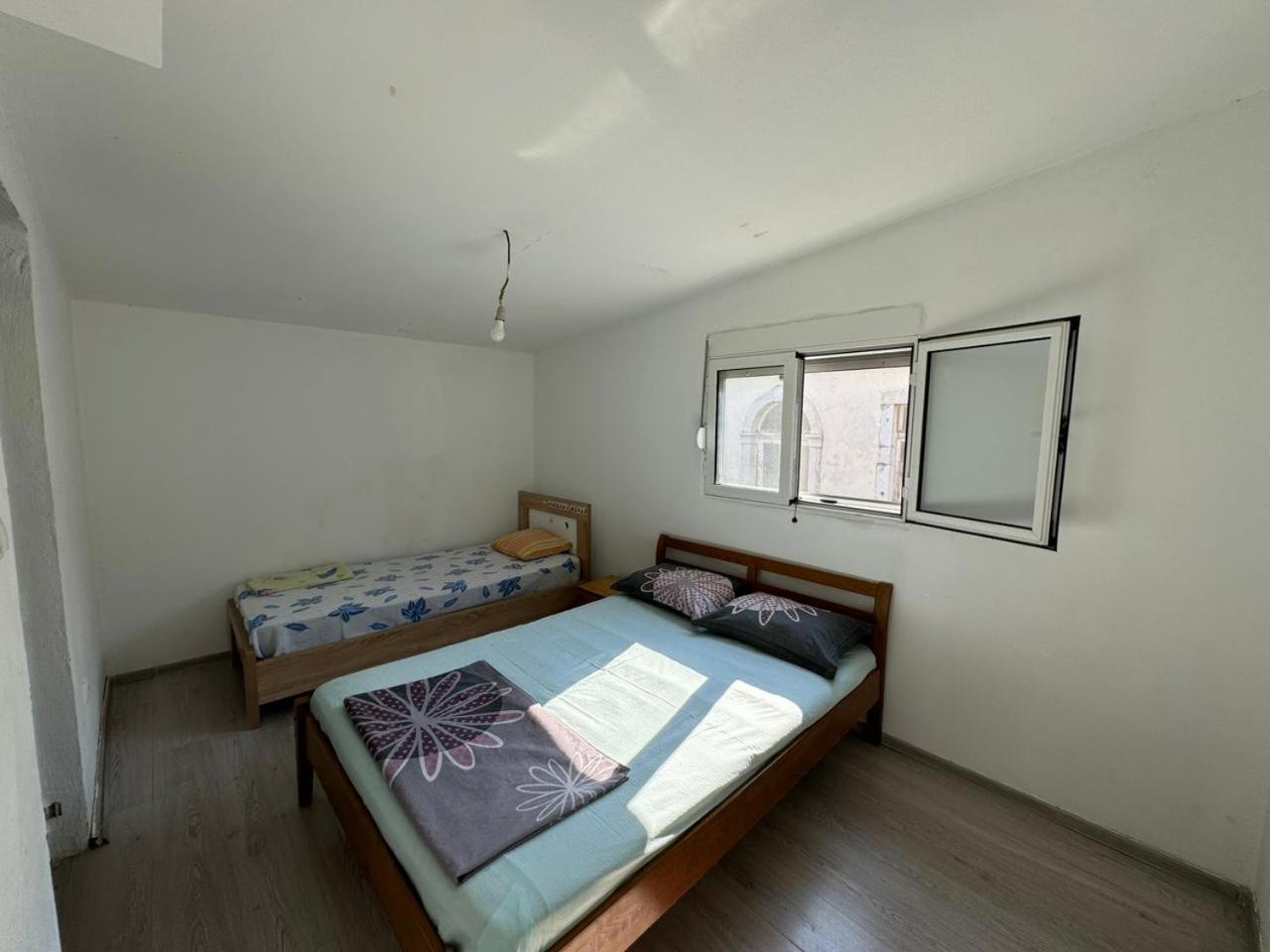 Vlado Apartments 포드고리차 외부 사진