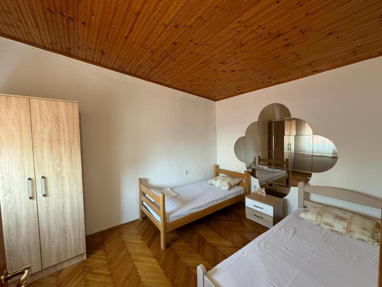 Vlado Apartments 포드고리차 외부 사진